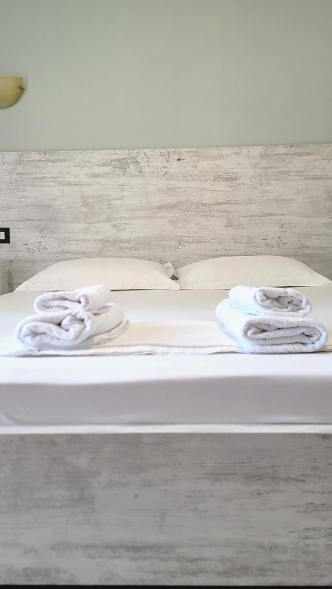 Hotel Ceka Дуррес Экстерьер фото